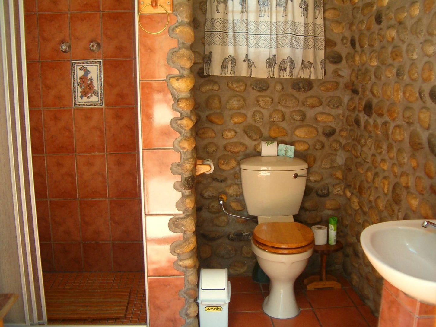 Tsauchab River Camp, Family Chalet, Sepia Tones, Bathroom