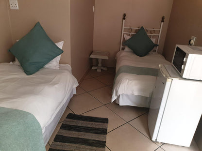 Tsessebe Guesthouse, Modern Luxury Twin Room, Bedroom