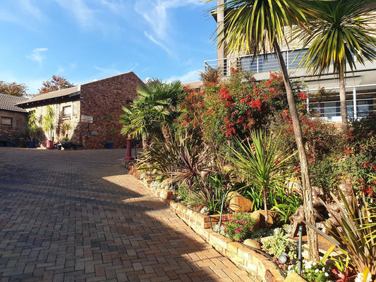 Tsessebe Guest House Langenhoven Park Bloemfontein Free State South Africa Complementary Colors, House, Building, Architecture, Palm Tree, Plant, Nature, Wood, Garden