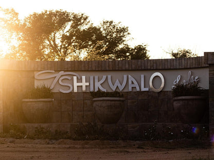 Tshikwalo Game Lodge, Sign