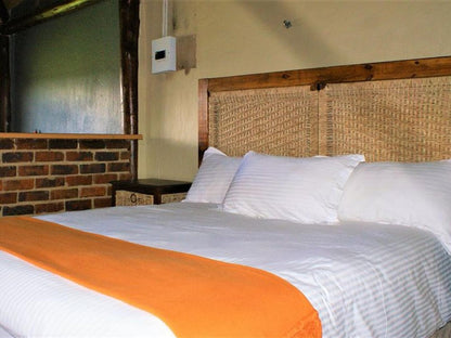 Chalet Self Catering 5 Sleeper @ Tshinakie Family Resort Mooiplaats