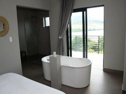 Tshivhase Nature Reserve, Luxury Chalet, Bathroom