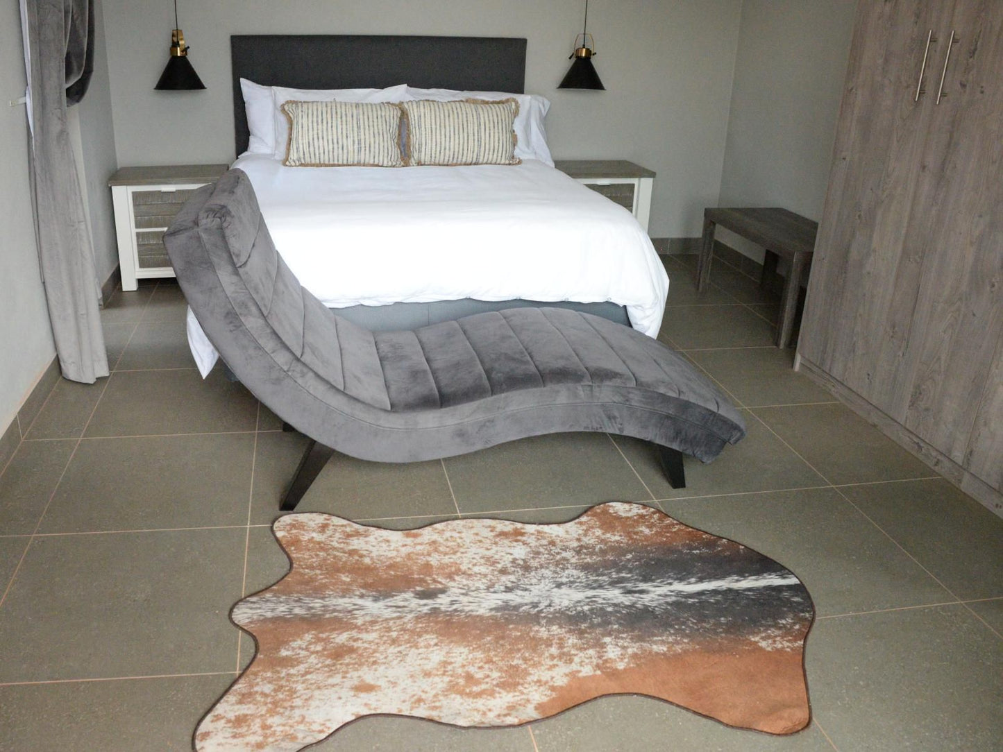 Tshivhase Nature Reserve, Luxury Chalet, Bedroom