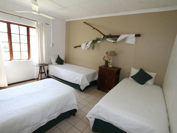 Middelrus-3 Bedroom house with sea view @ Tugela Mouth Resort