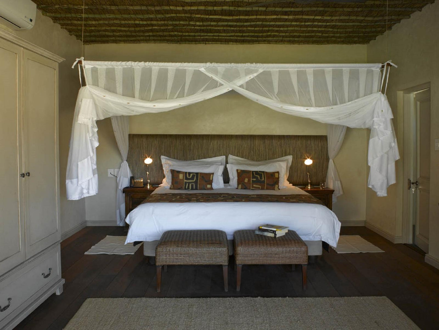 Luxury Room @ Tutwa Desert Lodge