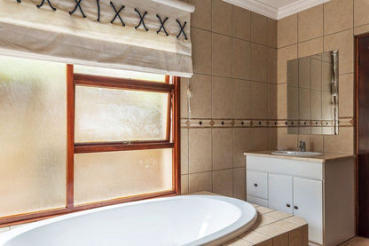 Twin Greens Pecanwood Estate Hartbeespoort North West Province South Africa Bathroom
