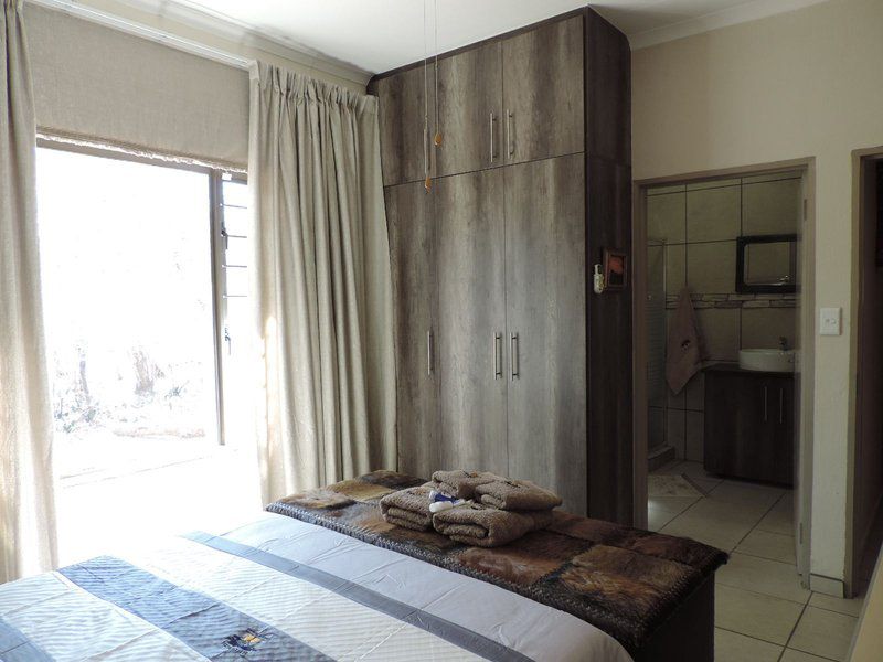 Ukweza Guest House Marloth Park Mpumalanga South Africa Bedroom