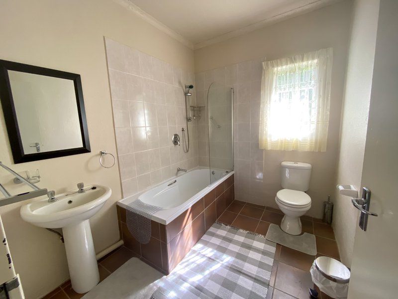 Ultima Thule Cottages Currys Post Kwazulu Natal South Africa Bathroom