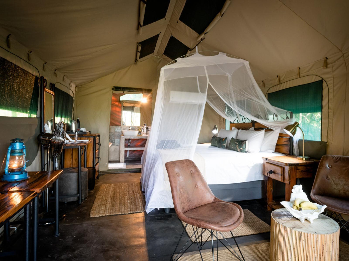 Leadwood Luxury Tent @ Umkumbe Bush Lodge Luxury Tented Camp