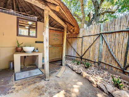 Hut 4 Impala - Reed Hut @ Umlani Bush Camp Timbavati Game Reserve