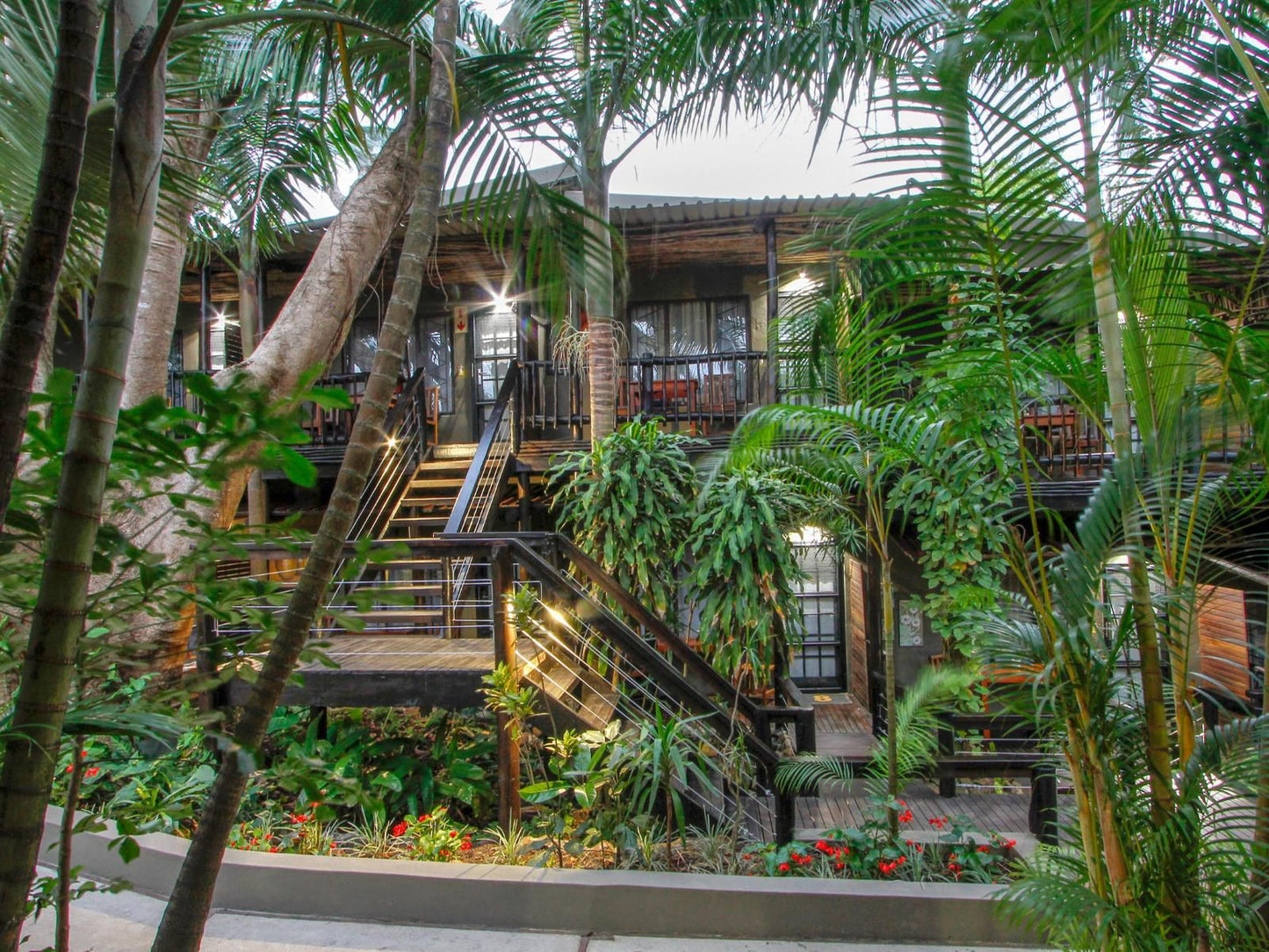 Umlilo Lodge, House, Building, Architecture, Palm Tree, Plant, Nature, Wood