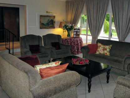 Umtali Country Inn, Living Room