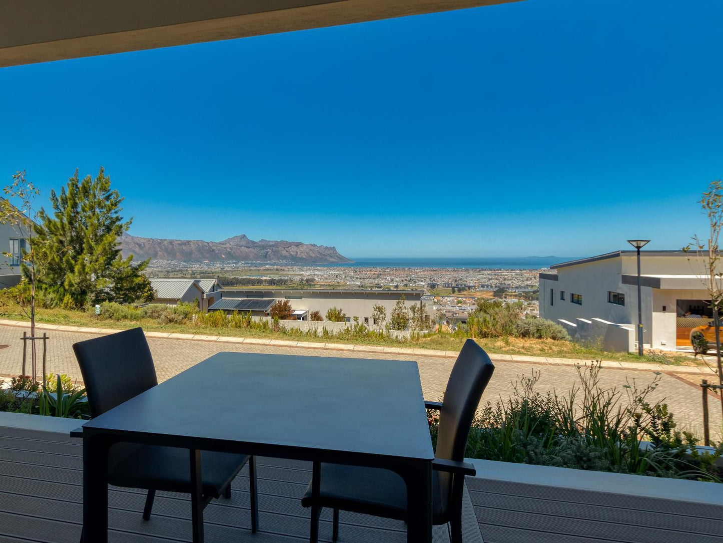 Uniquestay Paardevlei Square 2 Bedroom Apartment Firgrove Rural Somerset West Western Cape South Africa Framing