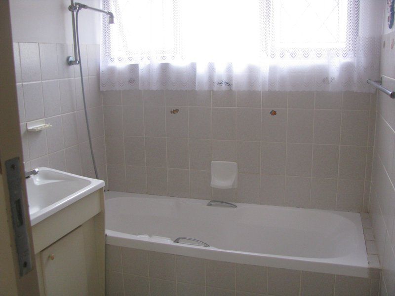 Unit 58 Leisuredene Village Wood Grange Hibberdene Kwazulu Natal South Africa Unsaturated, Bathroom