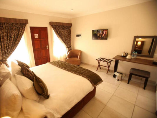 Standard Double Room @ Usambara Lodge