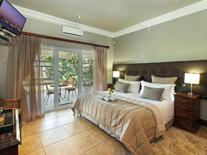 Deluxe Honeymoon Suite @ Ushaka Manor Guest House