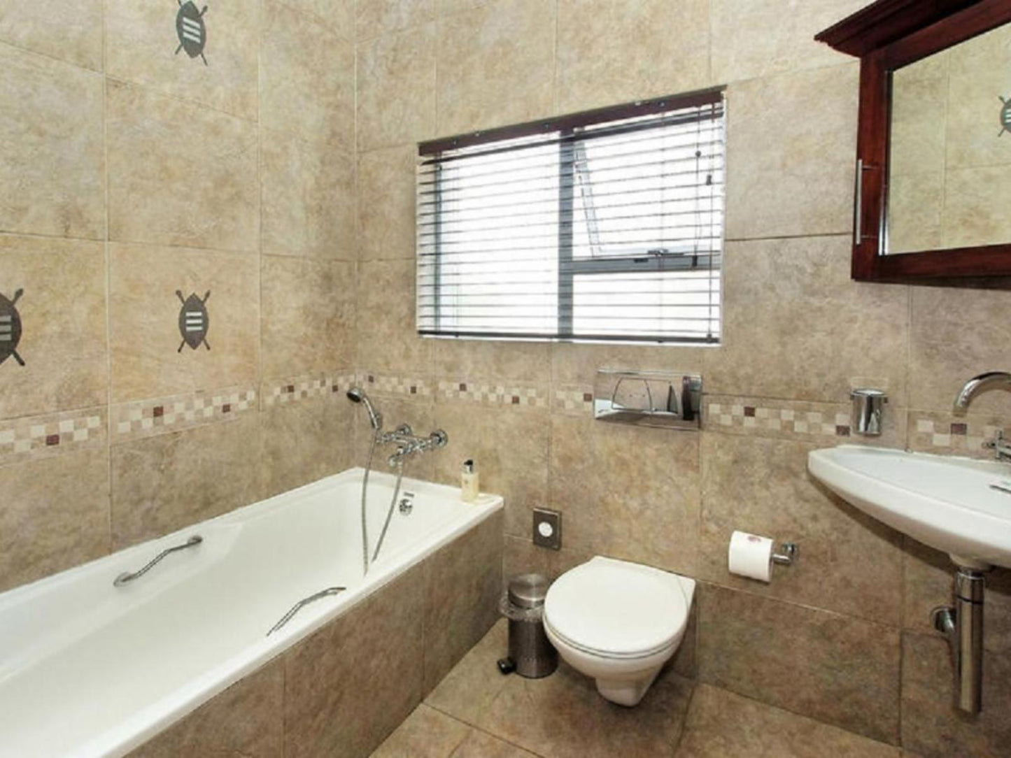 Two bedroom Self-catering Unit @ Ushaka Manor Guest House