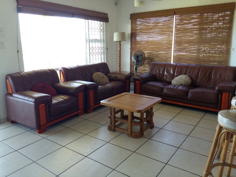 Uvongo Chalets 19 Beacon Rocks Margate Kwazulu Natal South Africa Living Room