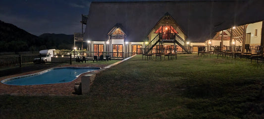 Thatched-roof Chalets @ Vaal De Sioleh