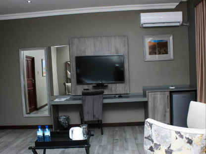 Vahlavi Lodge, PRESIDENTIAL SUITE, Unsaturated