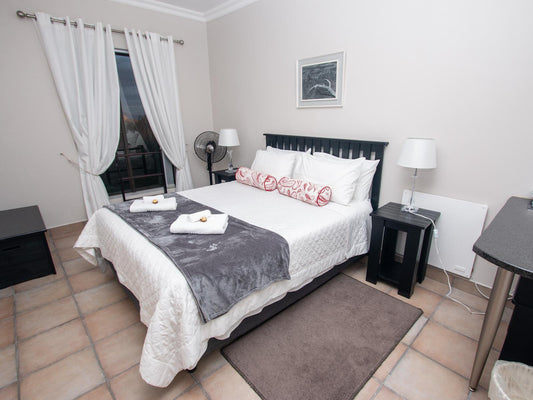 Penguin Suite @ Van Den Bergs Guesthouse B&B