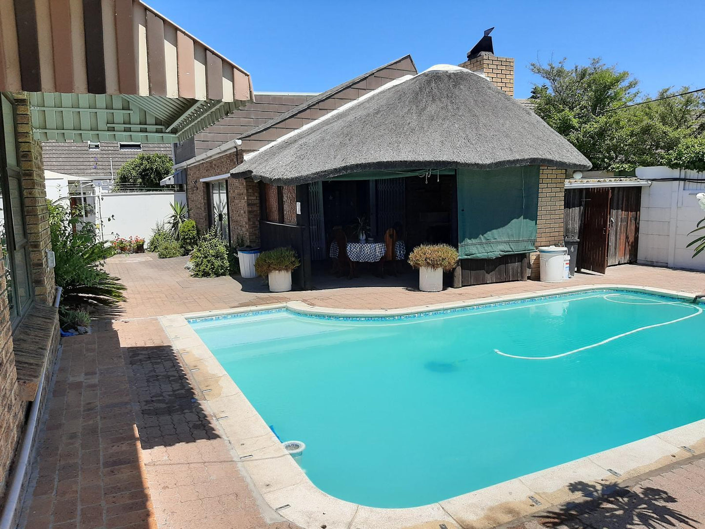 Bachelor Flat on suite Single or King @ Vergenoegd Guest House
