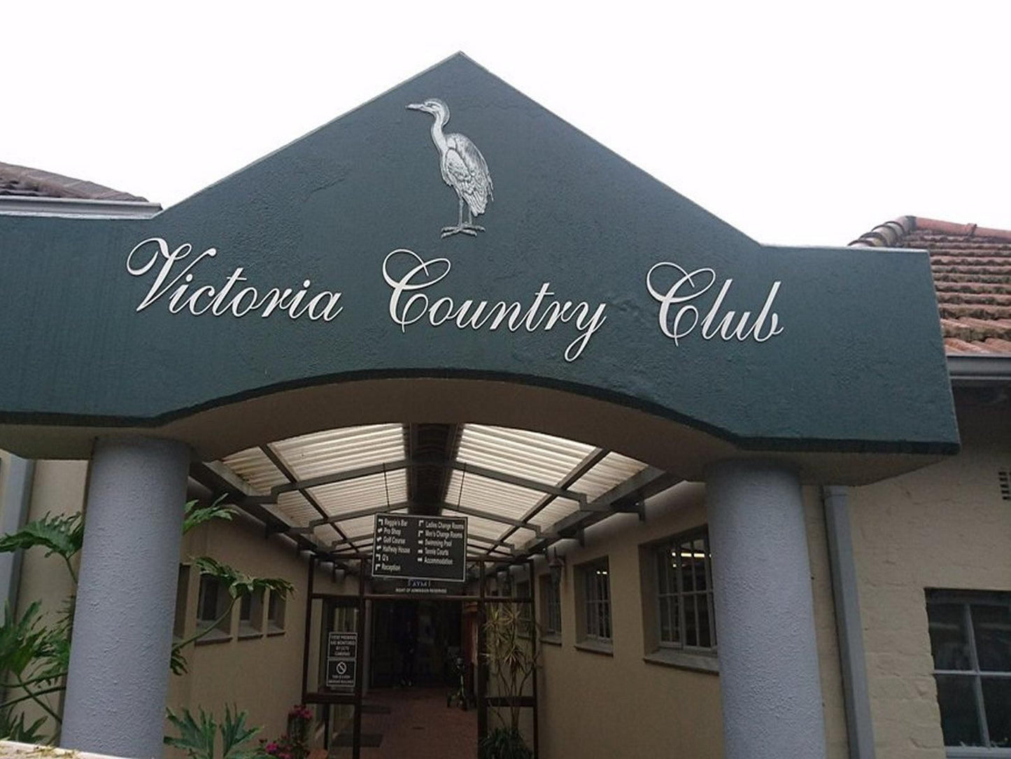 Victoria Country Club, Sign