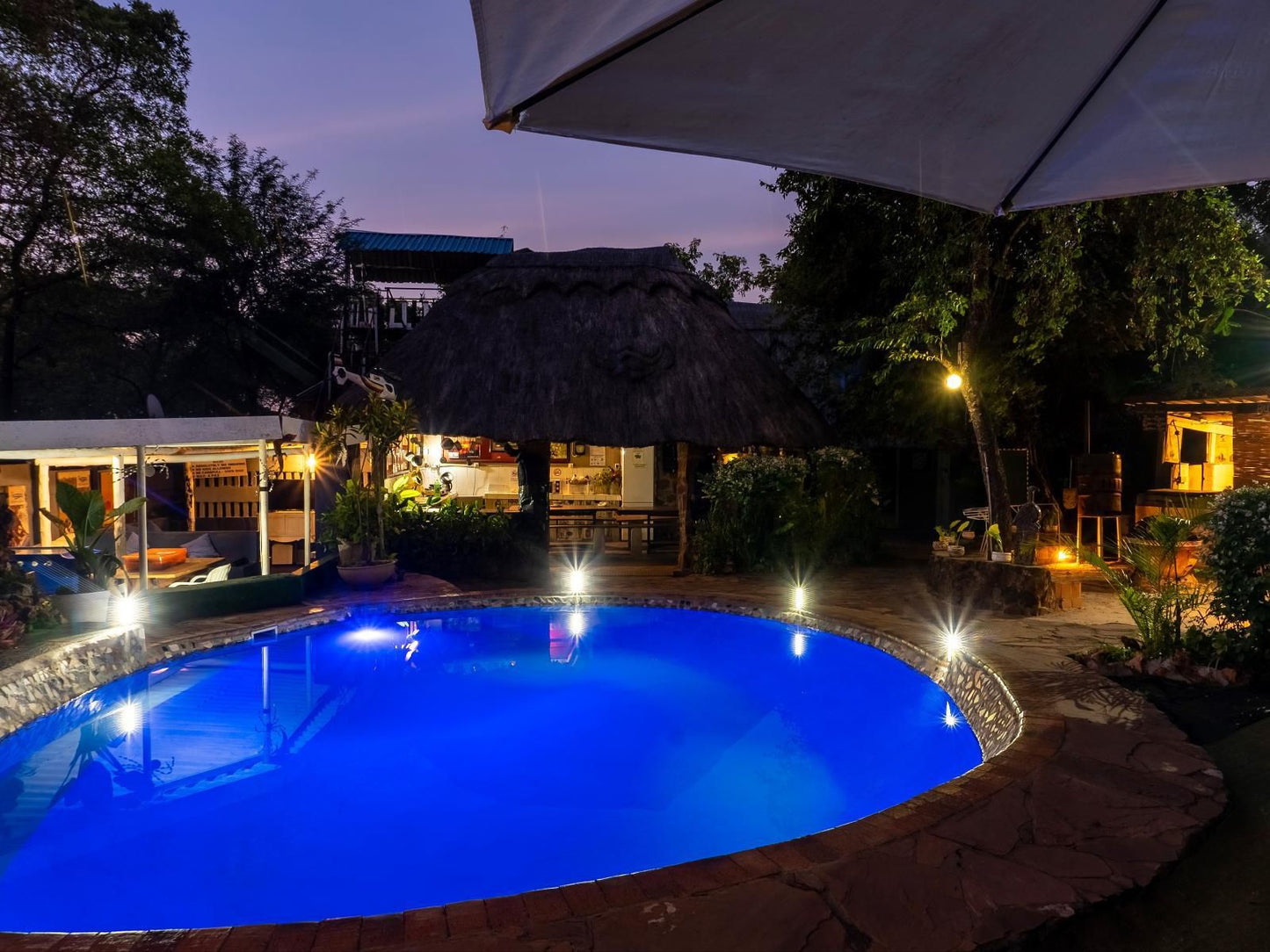 Victoria Falls Backpackers Lodge, Swimming Pool