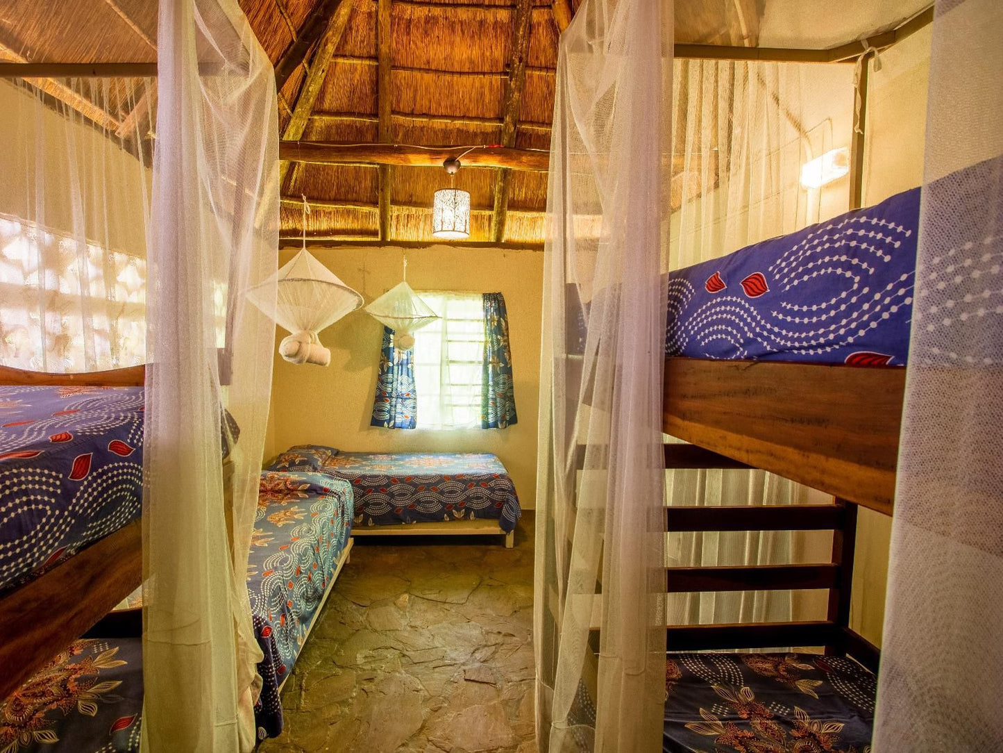 Victoria Falls Backpackers Lodge, Double Ensuite Room, Bedroom