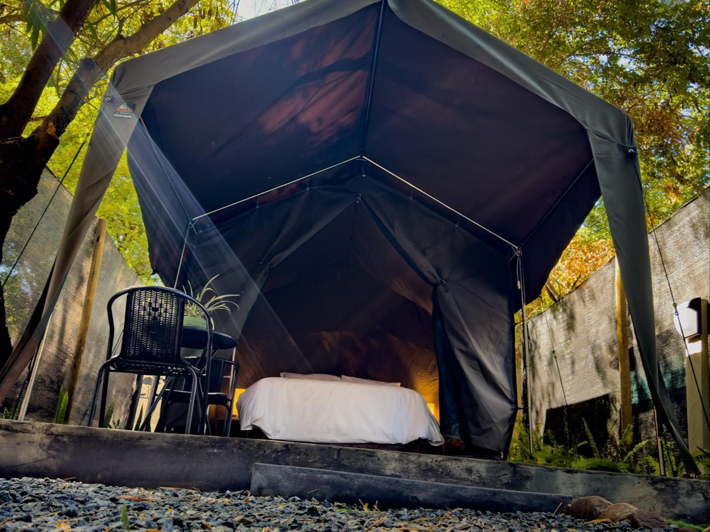 Victoria Falls Backpackers Lodge, Safari Tent Twin beds(separate bathroom), Tent, Architecture