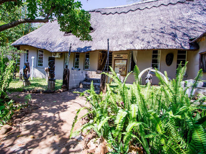 Victoria Falls Backpackers Lodge, Self Drive Vehicle Camping Space, House, Building, Architecture