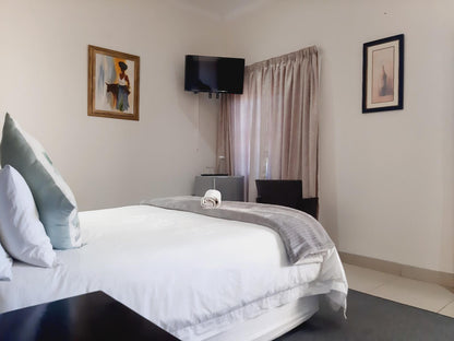 27 Deluxe Standard Double Room @ Victoria & Alfred Guest House