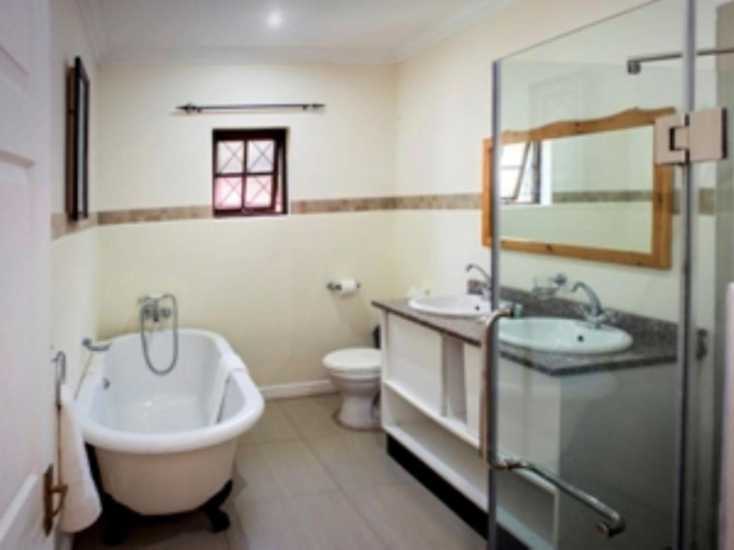2 Semi Self-catering Family Room @ Victoria & Alfred Guest House