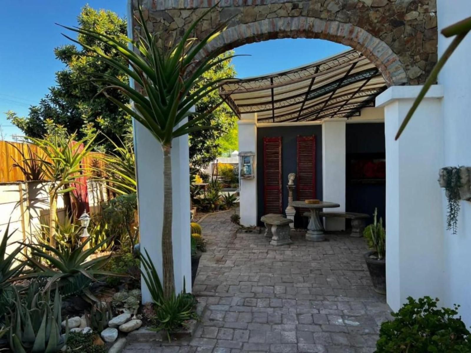 Villa Contessa, House, Building, Architecture, Palm Tree, Plant, Nature, Wood