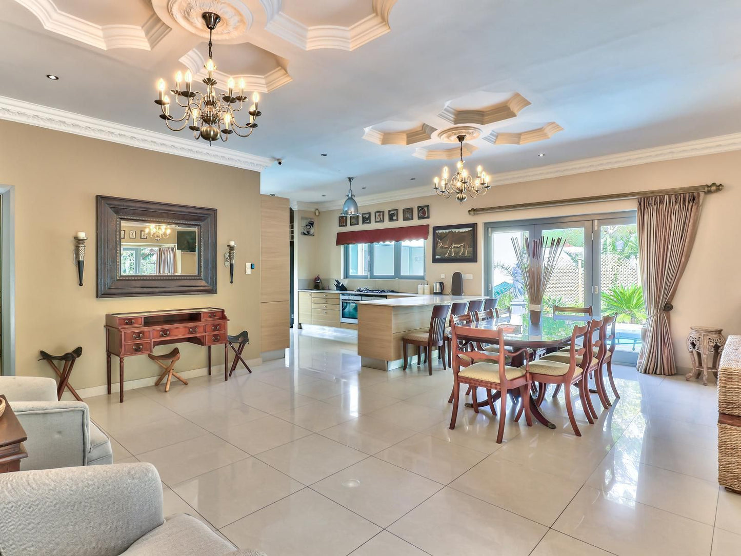 Villa Jesdene, Living Room