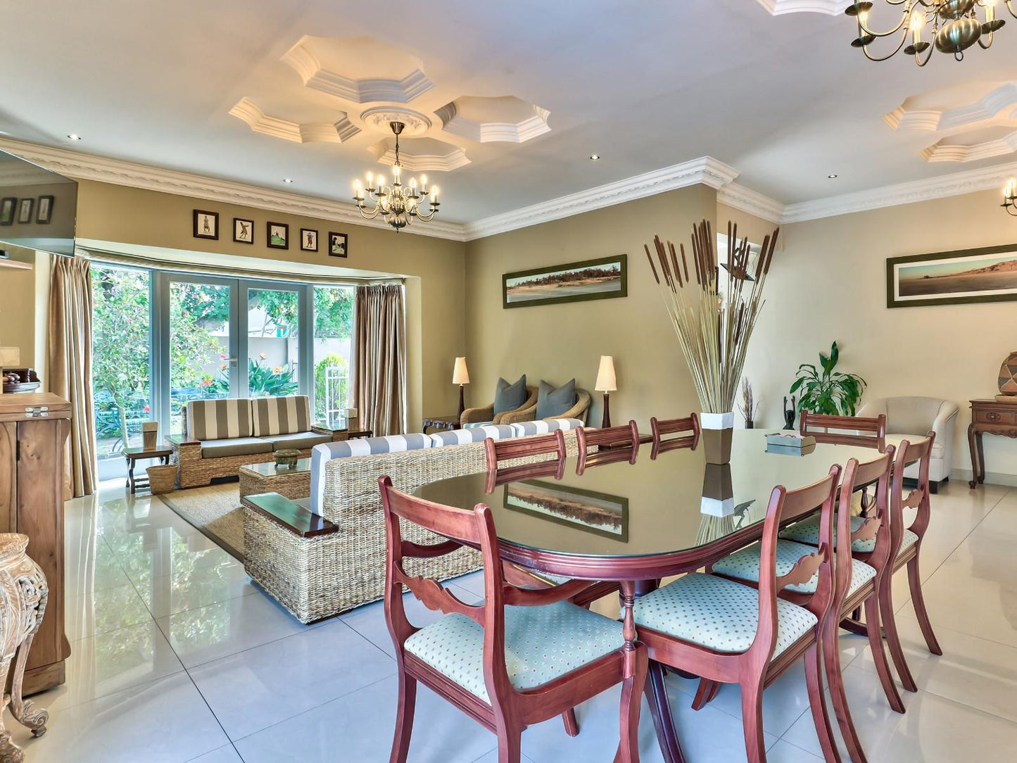 Villa Jesdene, Living Room