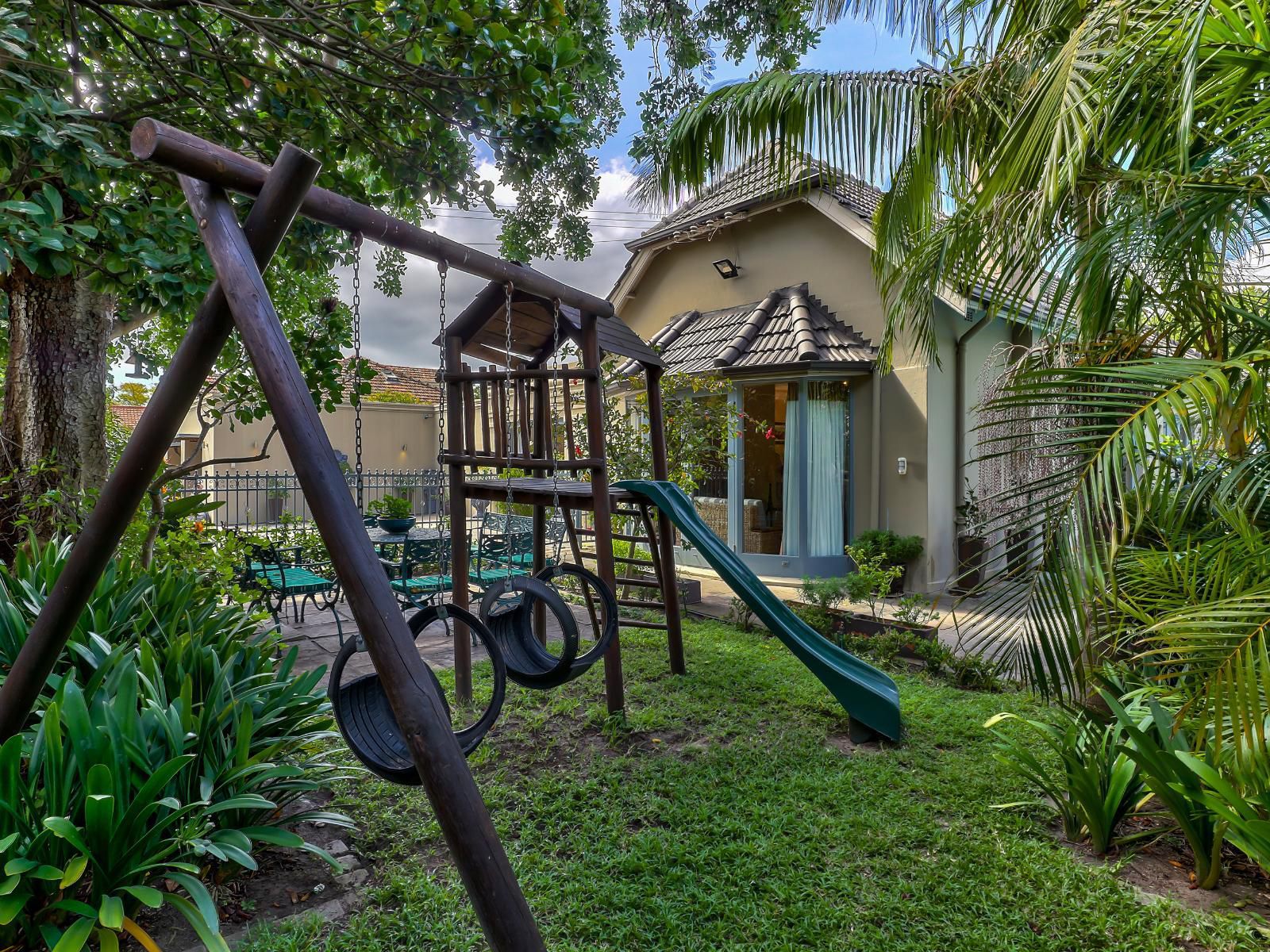 Villa Jesdene, House, Building, Architecture, Palm Tree, Plant, Nature, Wood