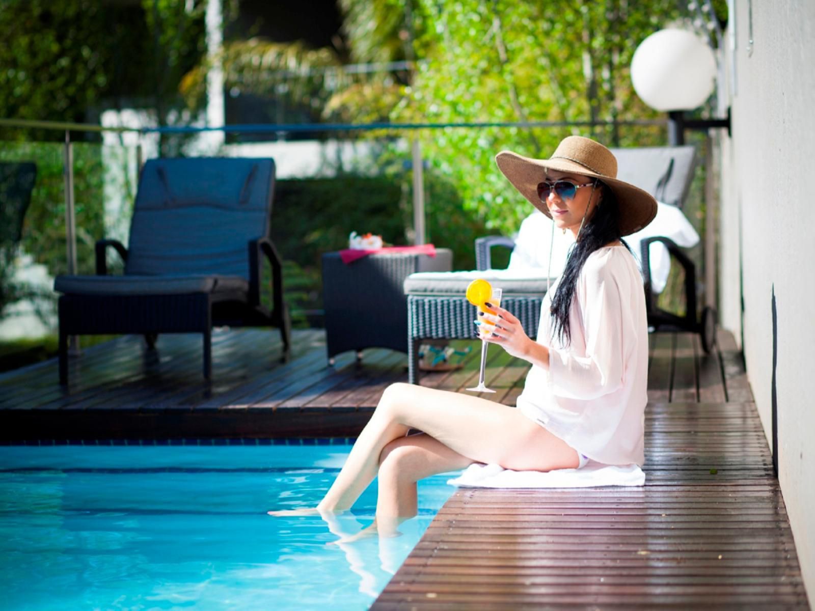 Villa Moyal, Face, Person, One Face, Sitting, Swimming Pool, Portrait, Frontal Face, Female, Adult, Sunglasses