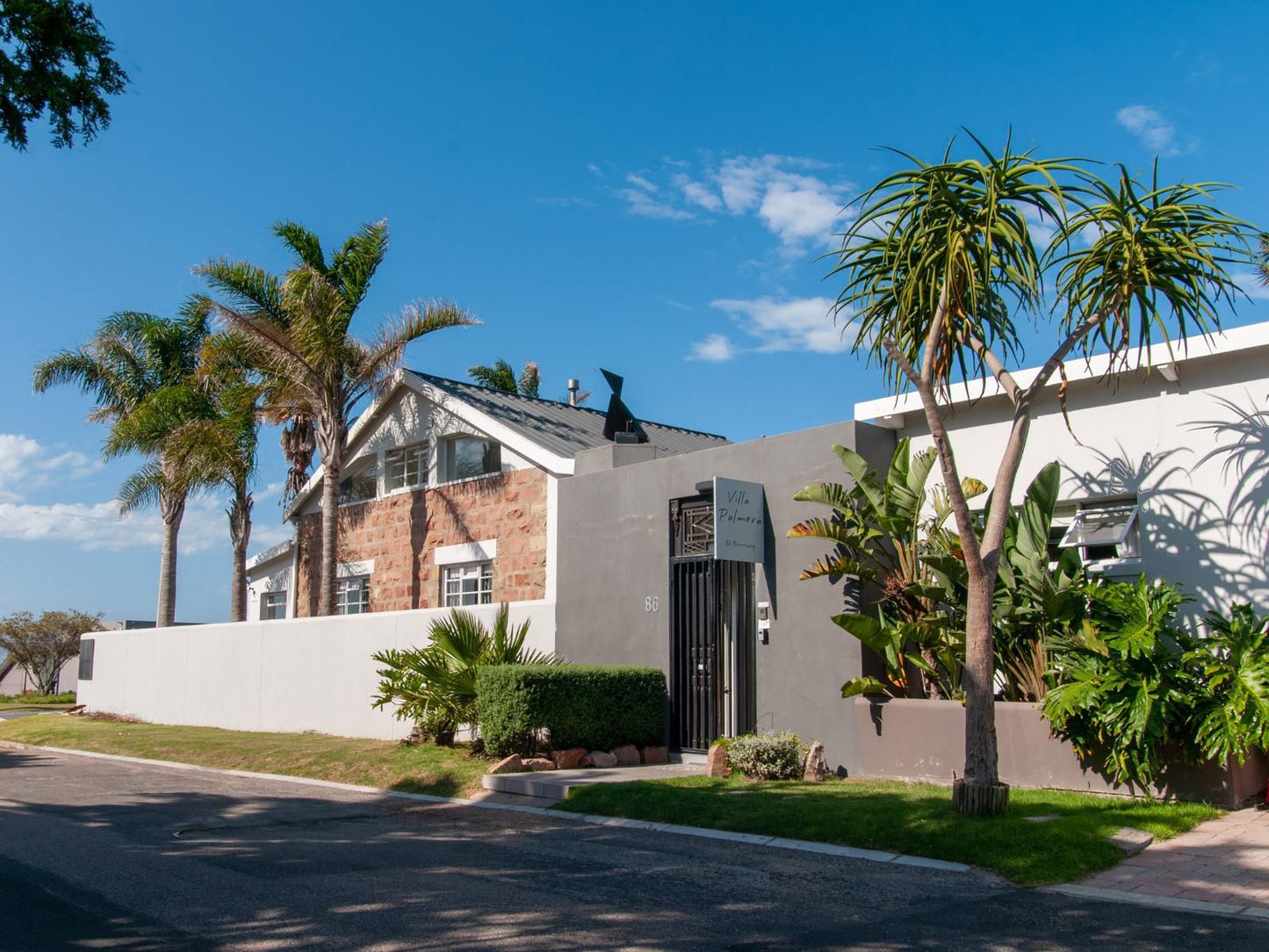 Villa Palmera Linkside Mossel Bay Mossel Bay Western Cape South Africa House, Building, Architecture, Palm Tree, Plant, Nature, Wood