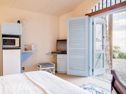 Villa Pescatori, Room    4, Bedroom