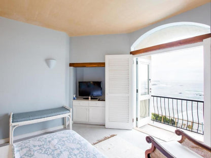 Villa Pescatori, Room    4, Bedroom