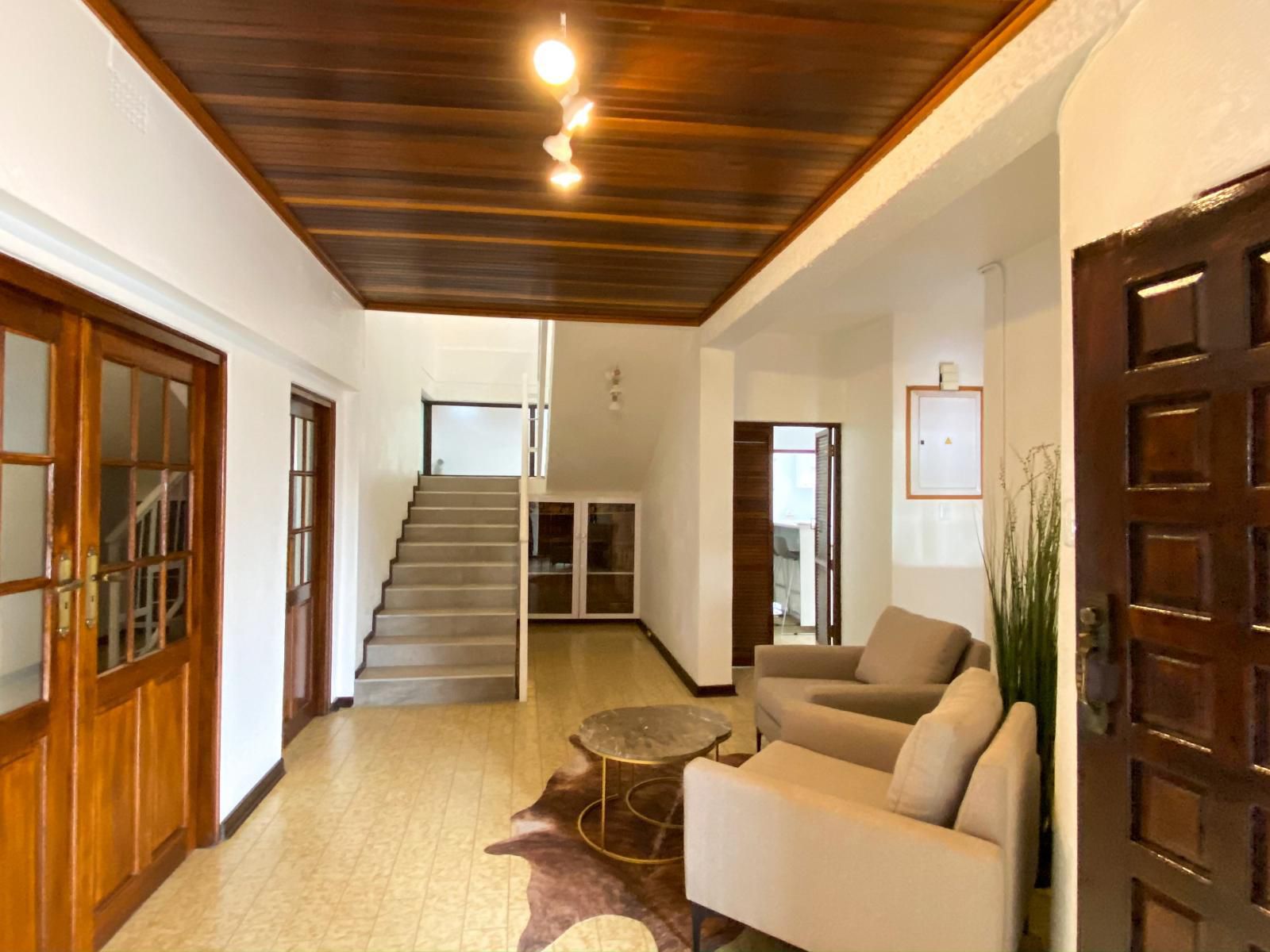 Villa Portia, Colorful, Living Room