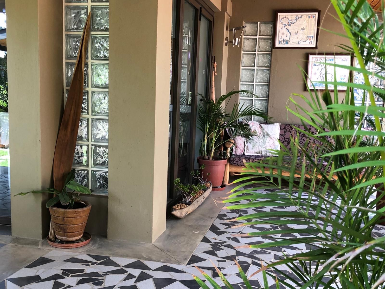 Villa Violet, Palm Tree, Plant, Nature, Wood