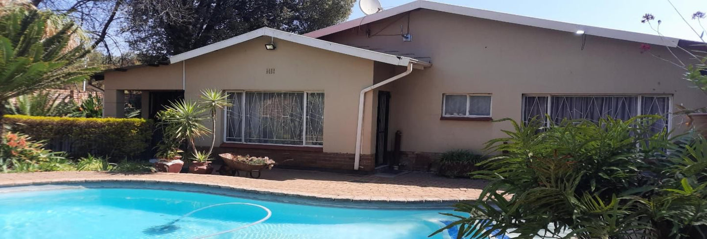 Villa D Rust Guesthouse Wonderboom Pretoria Tshwane Gauteng South Africa House, Building, Architecture, Swimming Pool