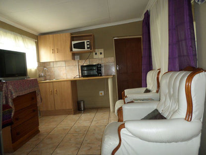 Villa Luca Guest House And Chalets Swartruggens North West Province South Africa 