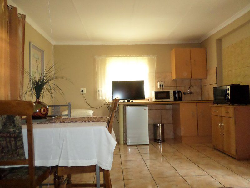 Villa Luca Guest House And Chalets Swartruggens North West Province South Africa Kitchen