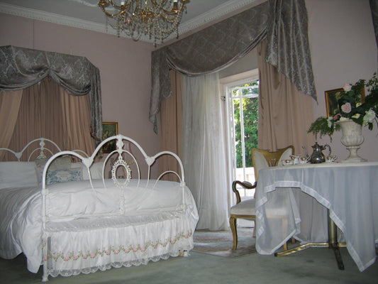 Victorian Bridal Suite @ Villa Victoria Executive Guesthouse