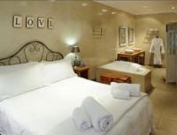 Deluxe Rooms @ Villiera Guesthouse