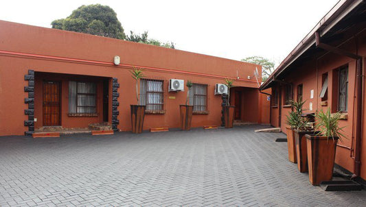Visit Vakasha Guest Lodge 1 Witbank Emalahleni Mpumalanga South Africa House, Building, Architecture