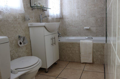 Visit Vakasha Guest Lodge 2 Witbank Emalahleni Mpumalanga South Africa Unsaturated, Bathroom